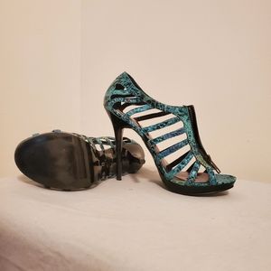 Bakers Shoes Turquoise Cage Style Heels